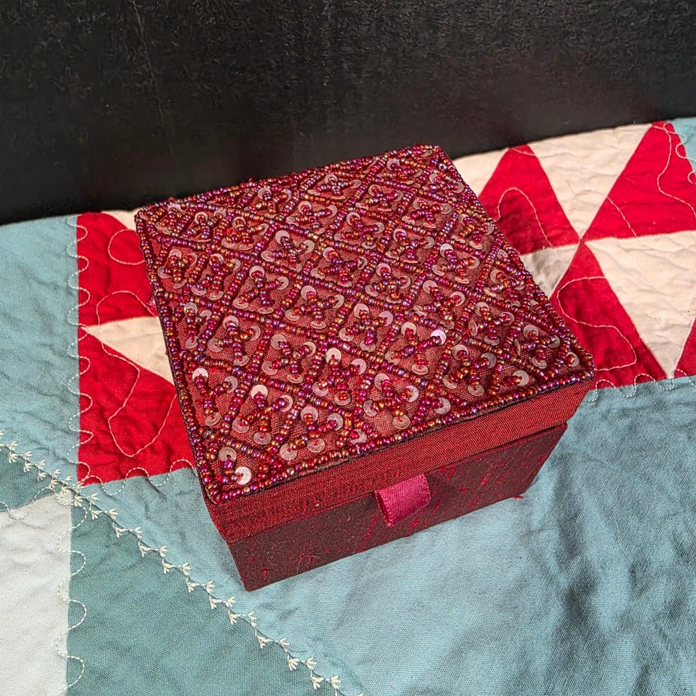 Burgundy Red Beaded Jewelry Box Square Sequin Organizer with Mirror and Tray